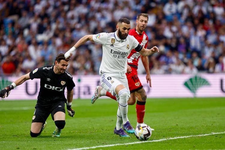 夺冠热门球队频频受挫，被黑马逆袭！的简单介绍