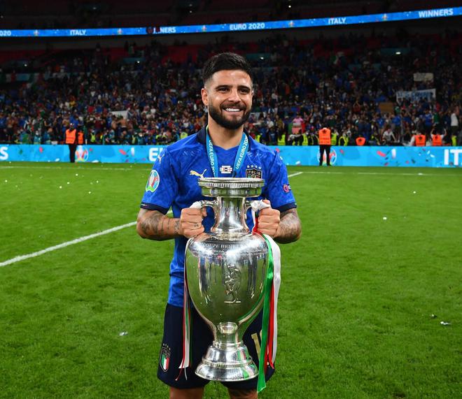 开云体育登录-那不勒斯中场因西涅比赛中表现出色，助球队获胜的简单介绍