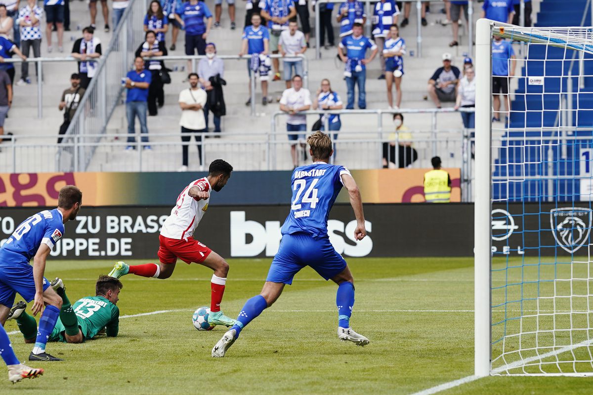 开云体育官网-汉堡球员实力强悍，战胜对手实现胜利