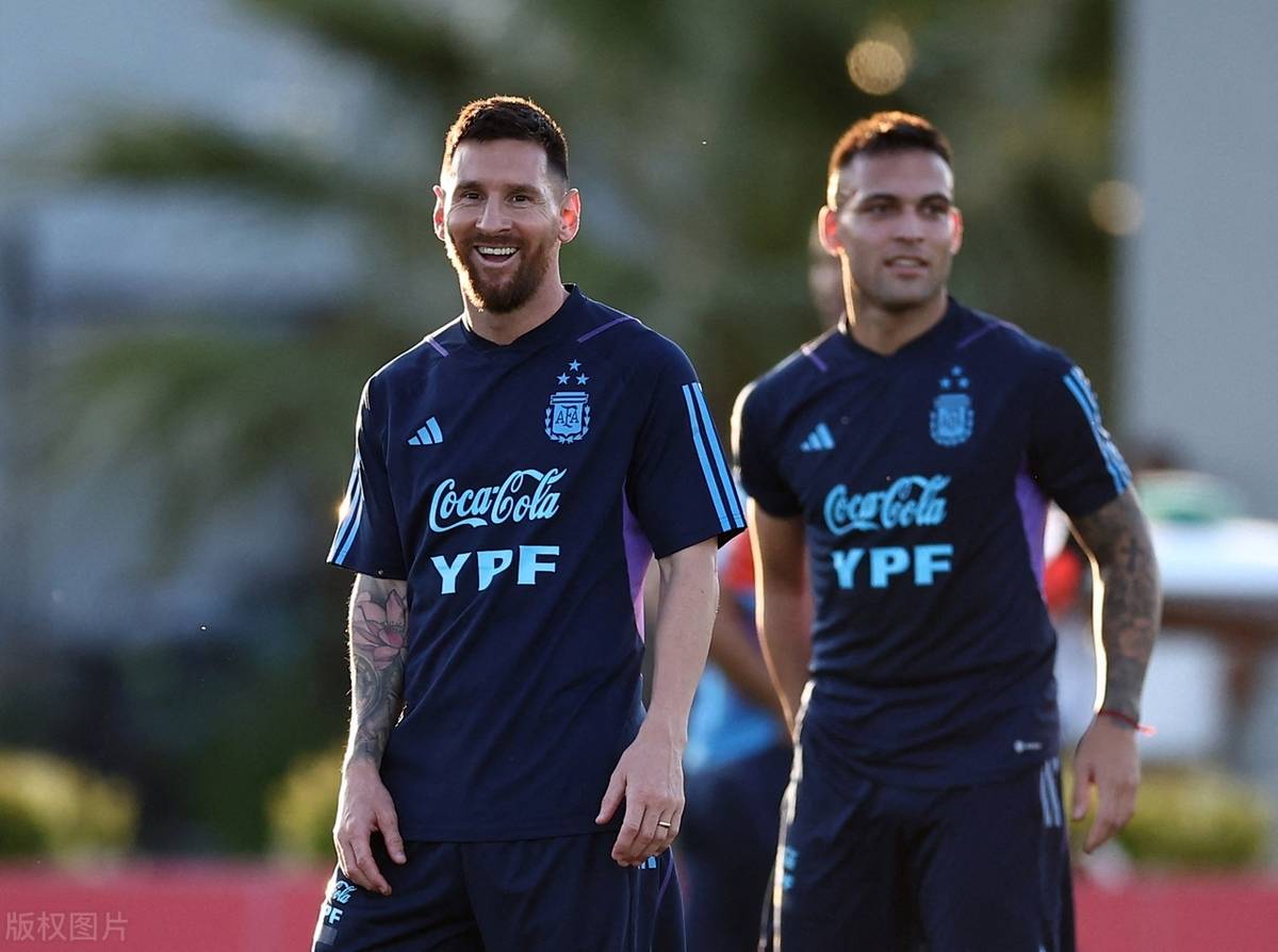 开云平台-梅西单刀进球领衔巴萨胜利，西甲豪强稳居榜首