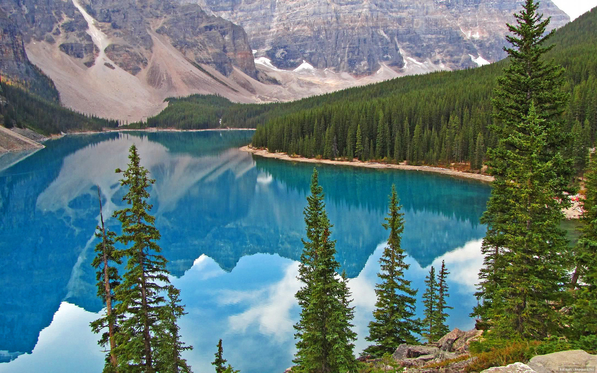 开云体育平台APP-巴尔韦德魔力唤醒巴黎，南美劲旅智利溃败