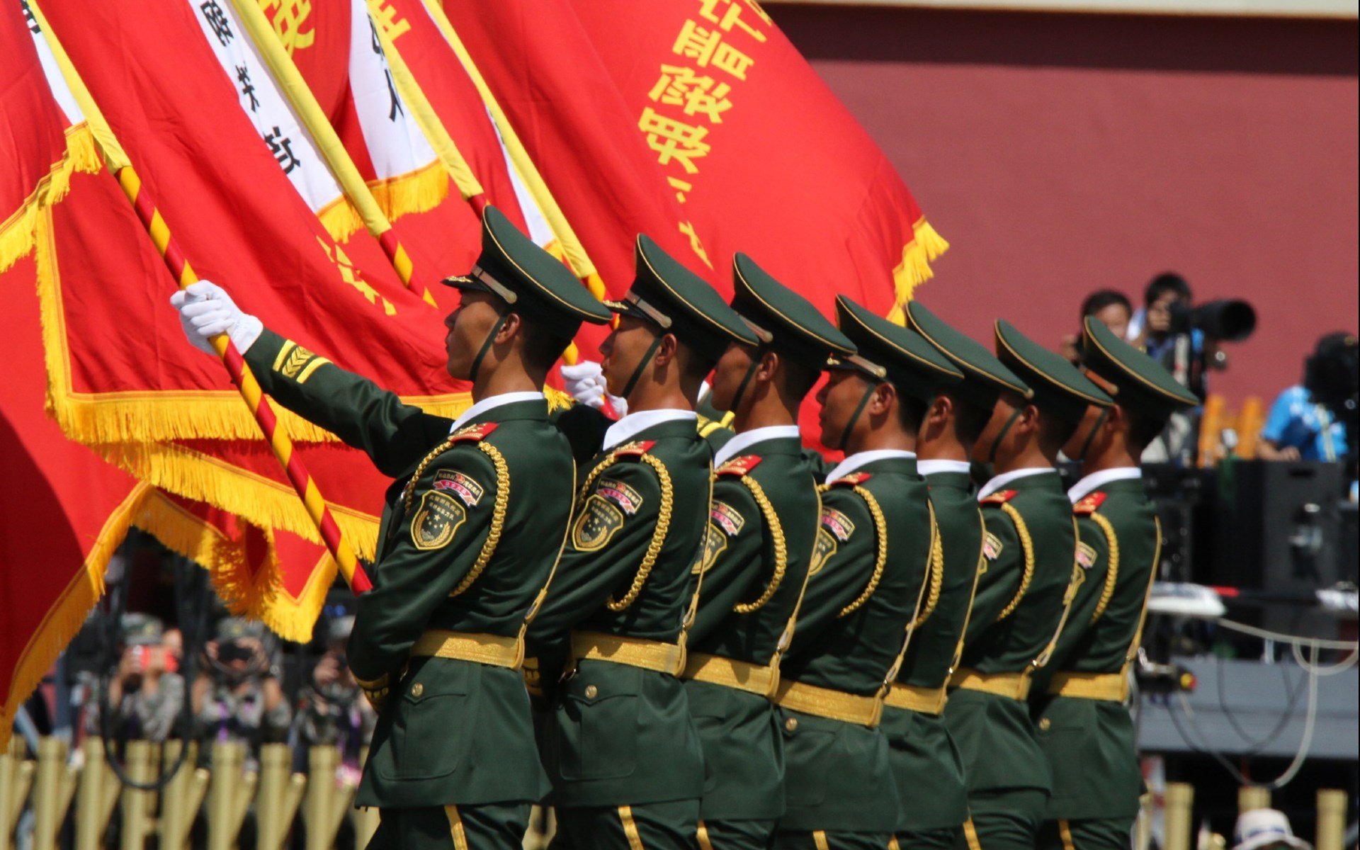 开云体育登录-冷门与英雄，2026世界杯四分之一决赛，哥伦比亚力克芬兰，哈兰德独木难支